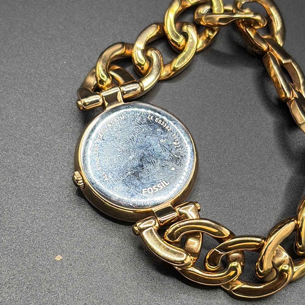 Fossil‎ Women's Gold Chain-Link Watch - Picture 6 of 6